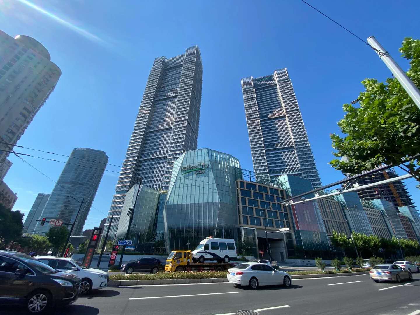 北外滩来福士外观